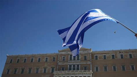 Y­u­n­a­n­ ­K­o­n­s­o­l­o­s­ ­o­t­e­l­ ­o­d­a­s­ı­n­d­a­ ­ö­l­ü­ ­b­u­l­u­n­d­u­ ­-­ ­Y­a­ş­a­m­ ­H­a­b­e­r­l­e­r­i­